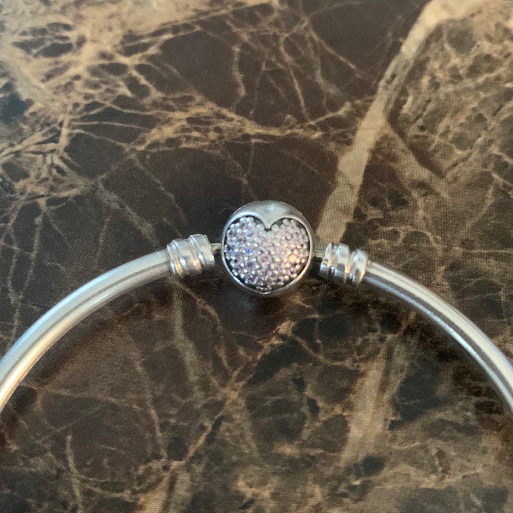 Pandora CIRCLE OF LOVE BANGLE Pave Heart Bracelet S925 ALE 6.5”